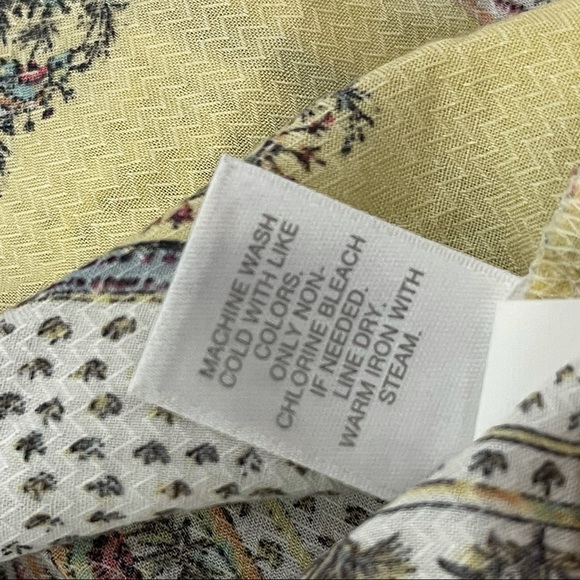 💥SOLD💥 J. Jill Multicolor Floral Print Button Down Top. Women’s size Medium - Picture 12 of 12